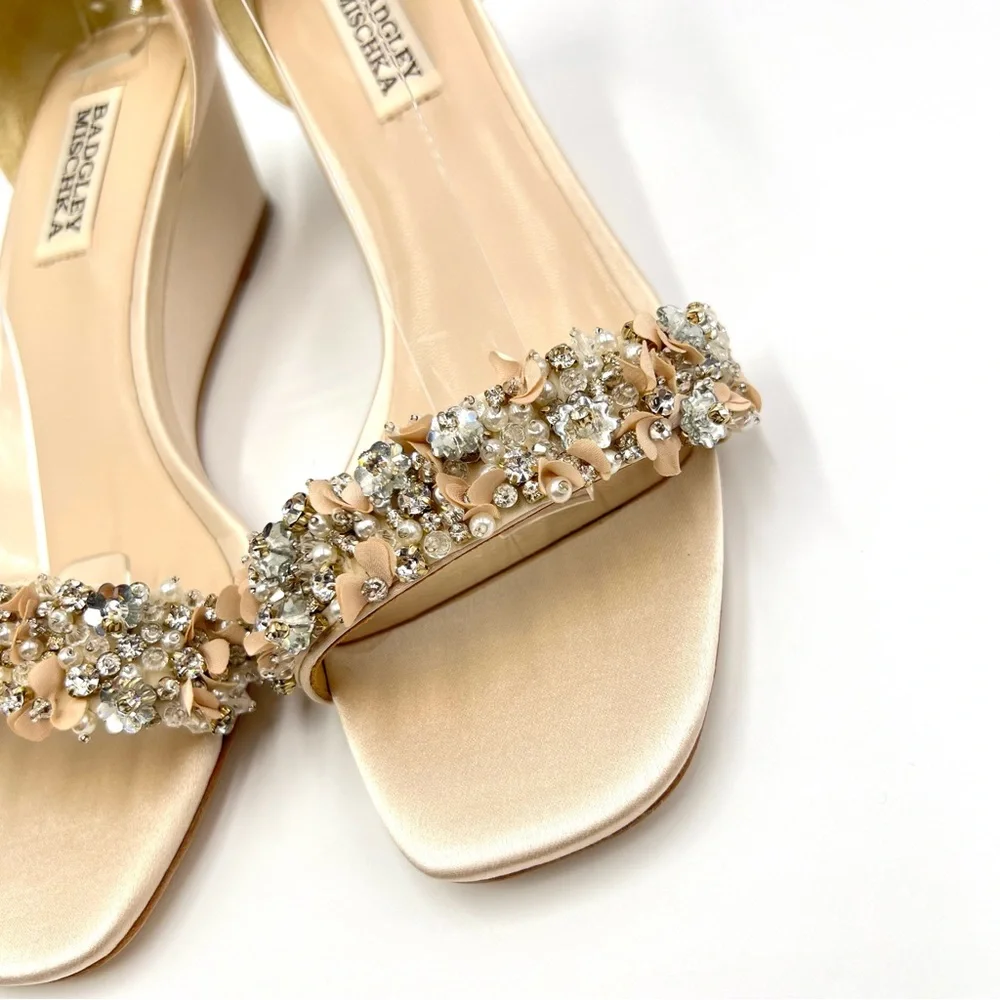 Badgley Mischka Size 7 Nude Satin Jeweled Low Wedges Heels Dress Sandals Shoes‎